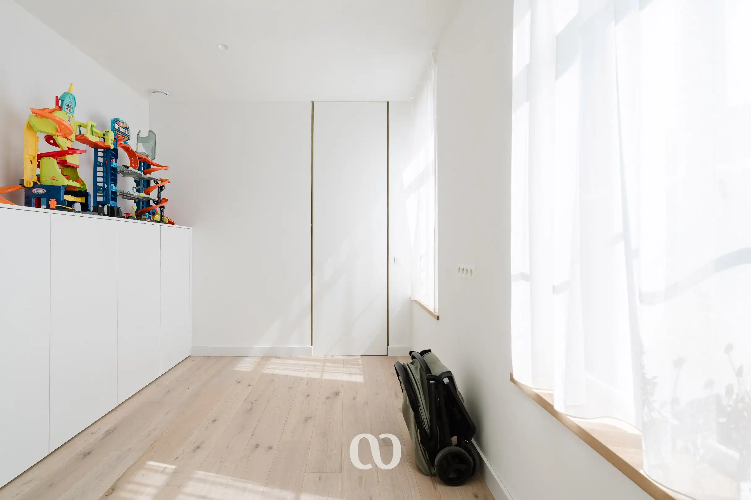Prachtig gerenoveerde gezinswoning met 4 slaapkamers in Kruisem foto 7