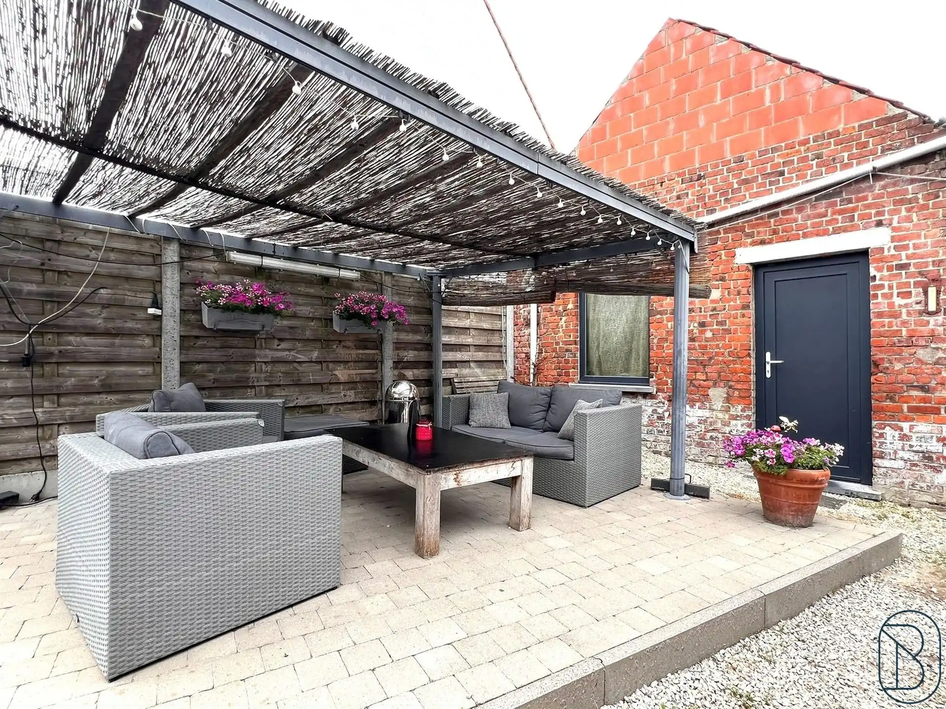 TOFFE DEGELIJKE DEELS GERENOVEERDE WOONST MET TUIN & GARAGE! foto 20