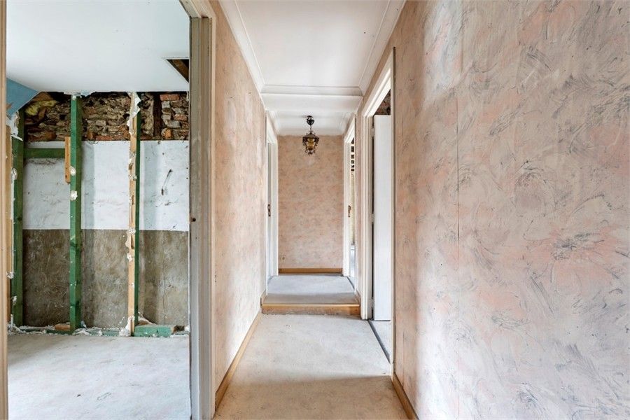 TE RENOVEREN WONING IN HET CENTRUM VAN ZOUTLEEUW foto 12