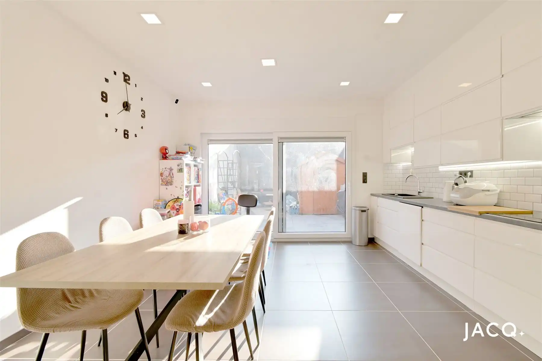 Instapklare woning met 3 slpk's en gezellige buitenruimte! foto 5