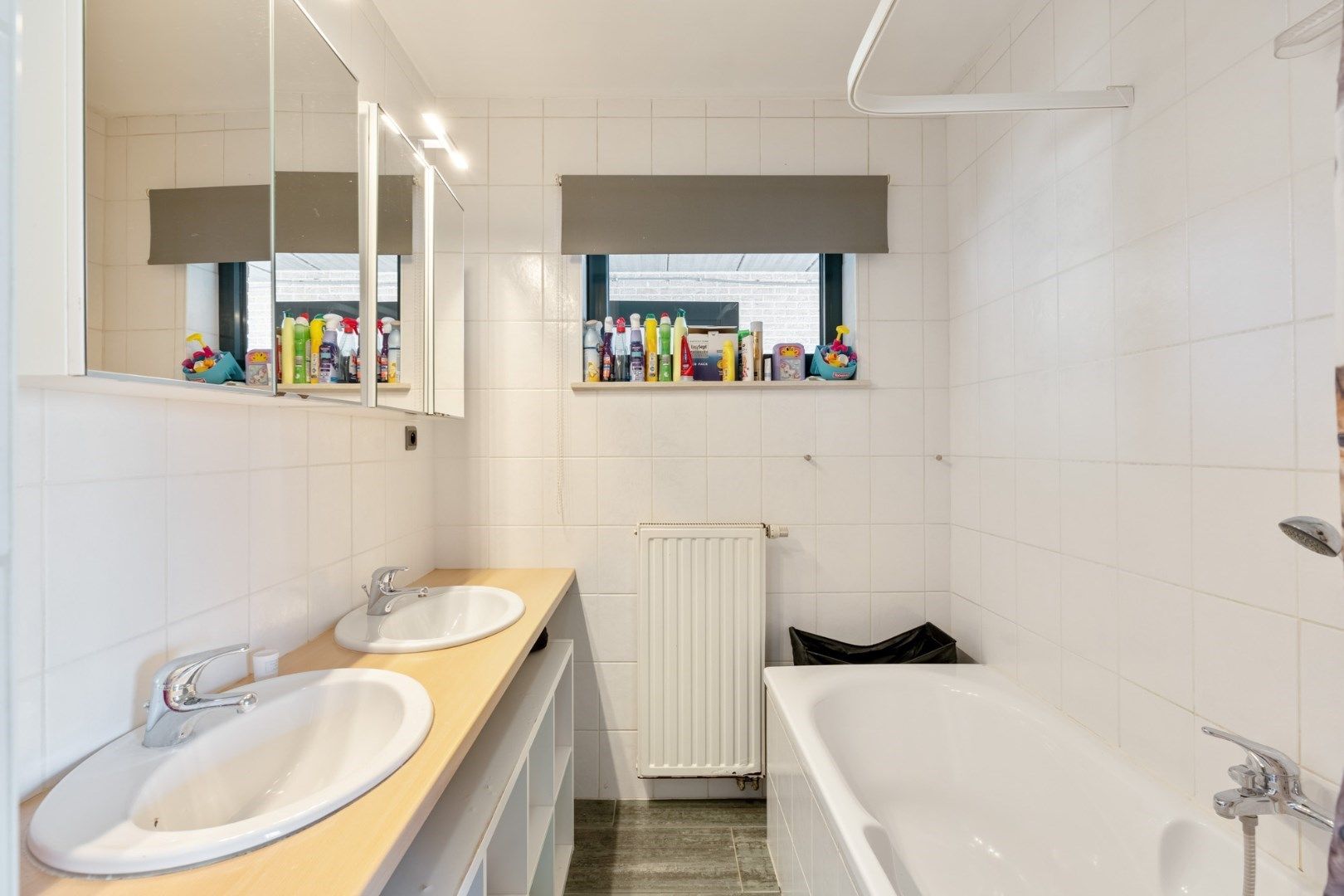 Gelijkvloersappartement (96m²) met 1 a 2 slaapkamers met ruim terras en standplaats - met achterliggende polyvalente ruimte (148 m²) foto 13