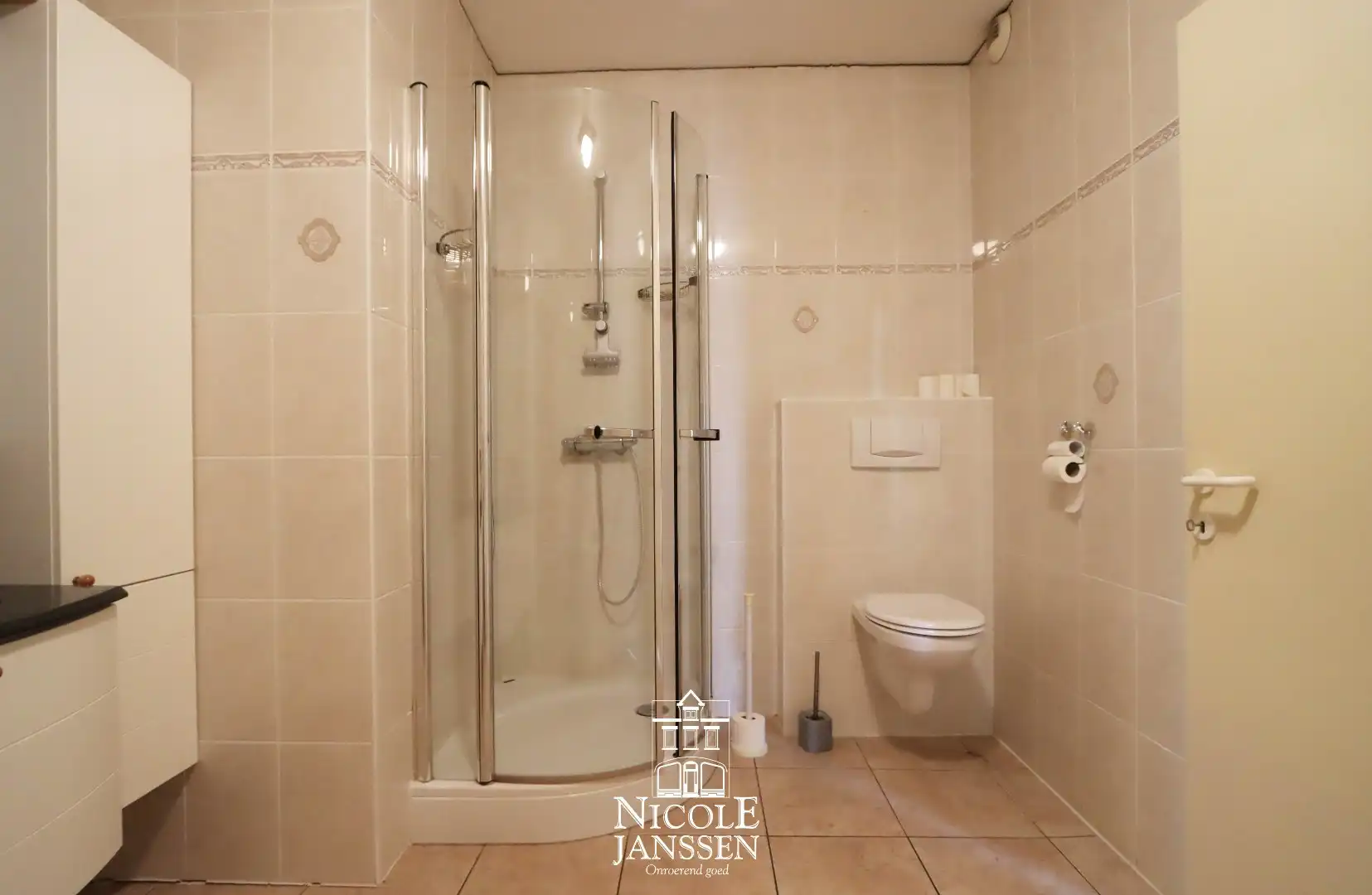 Ruim ingedeeld appartement foto 13