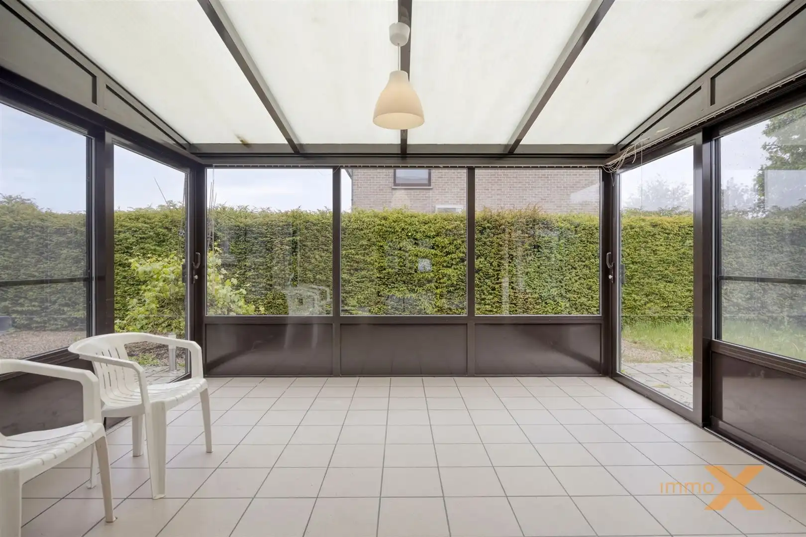 RESIDENTIEEL GELEGEN GEZINSWONING MET 3 SLPKS foto 6
