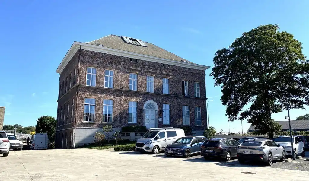 Kantoren te huur in voormalige directeurswoning in Gent foto 22