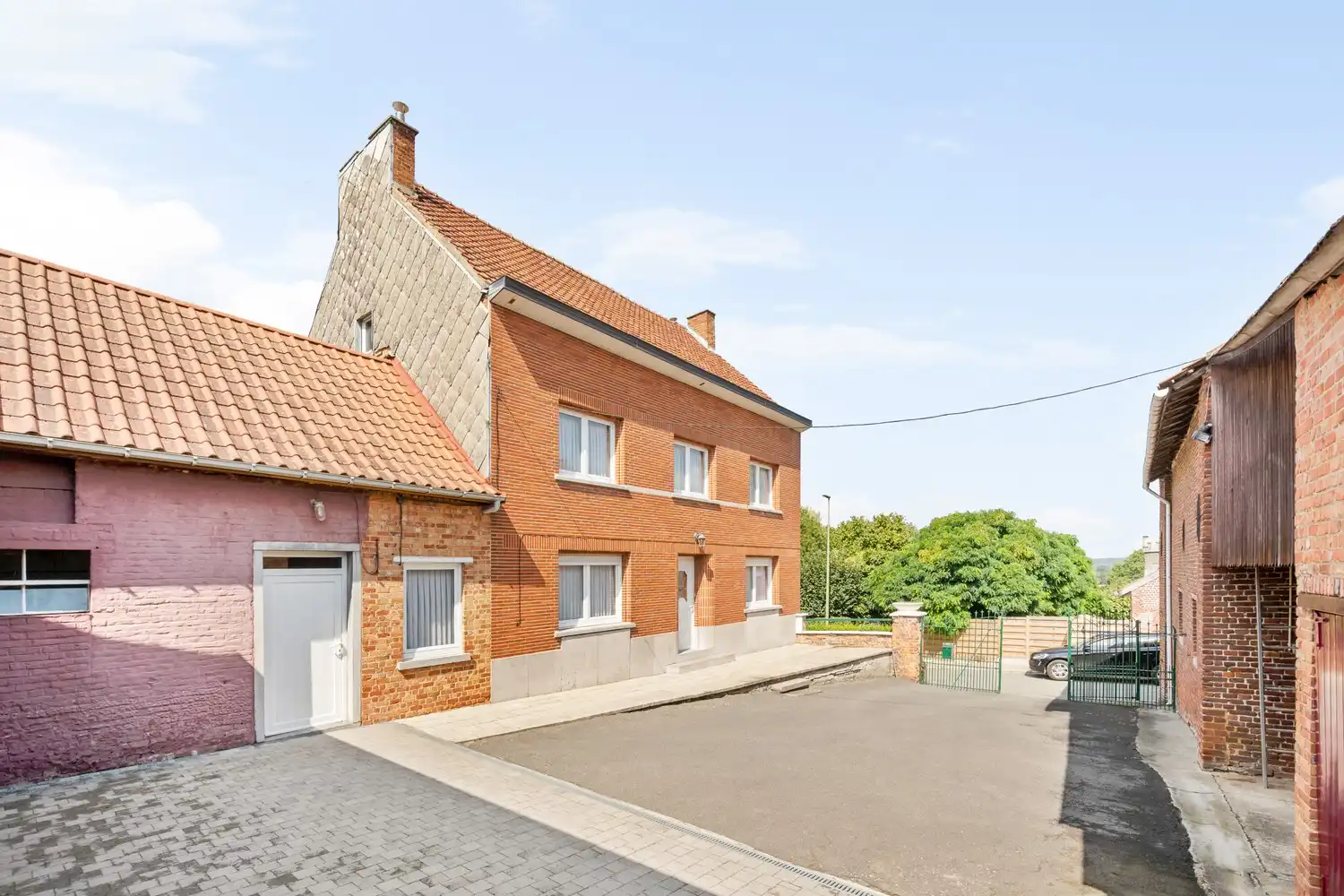 UNIEKE LANDELIJKE EIGENDOM MET WONING, STALLEN EN 15.380 M² GROND – EEN OASE VAN RUST EN RUIMTE IN PAJOTTEGEM foto 10