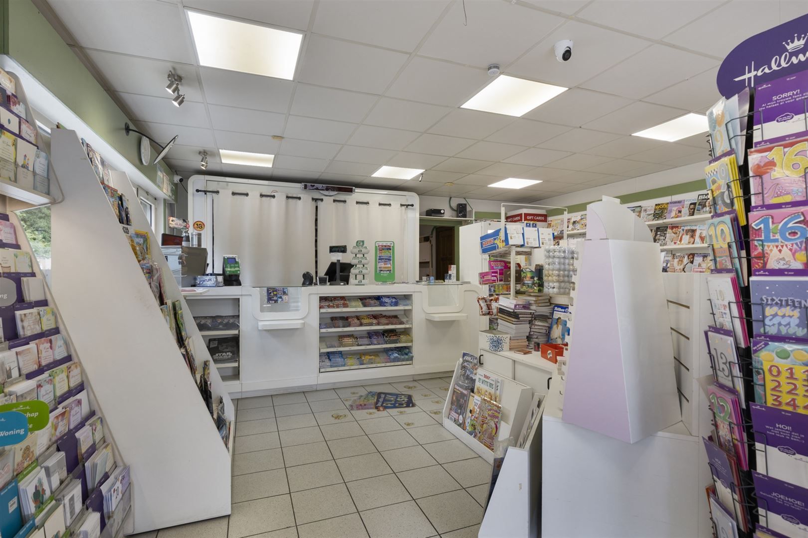 Handelswoning op commerciële toplocatie! foto 32