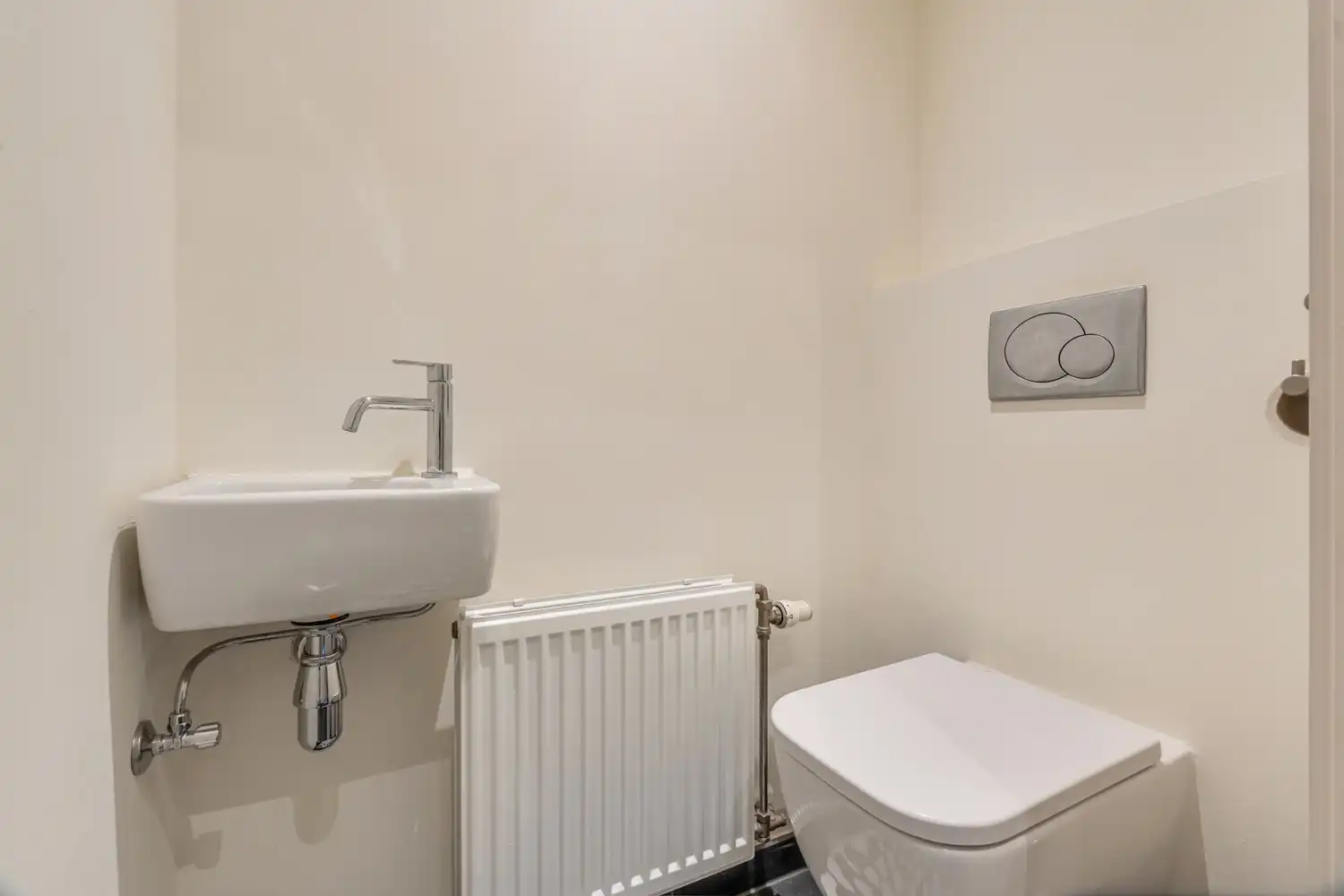 Goed gelegen en lichtrijk appartement met 2 slaapkamers, een terras en een autostaanplaats te centrum Leuven! foto 17