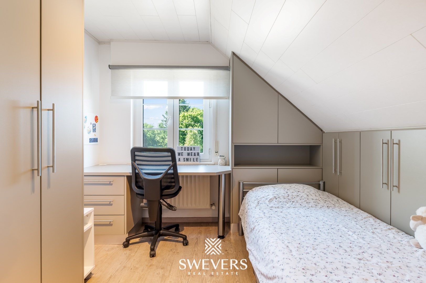 Zeer ruime woning met 6 slpk en 3 badk op een perceel van 18a 32ca in Houthalen foto 29