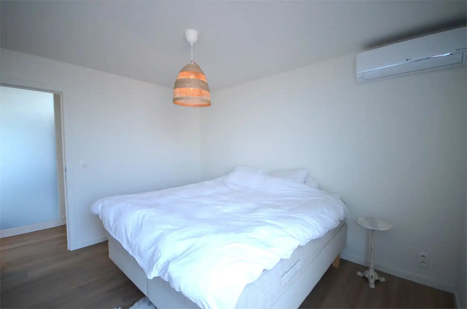 ENKEL AANMELDEN PER MAIL!! PRACHTIG EN RUIM DUPLEXAPPARTEMENT MET HEERLIJK TERRAS IN HET CENTRUM VAN HAMONT! foto 10