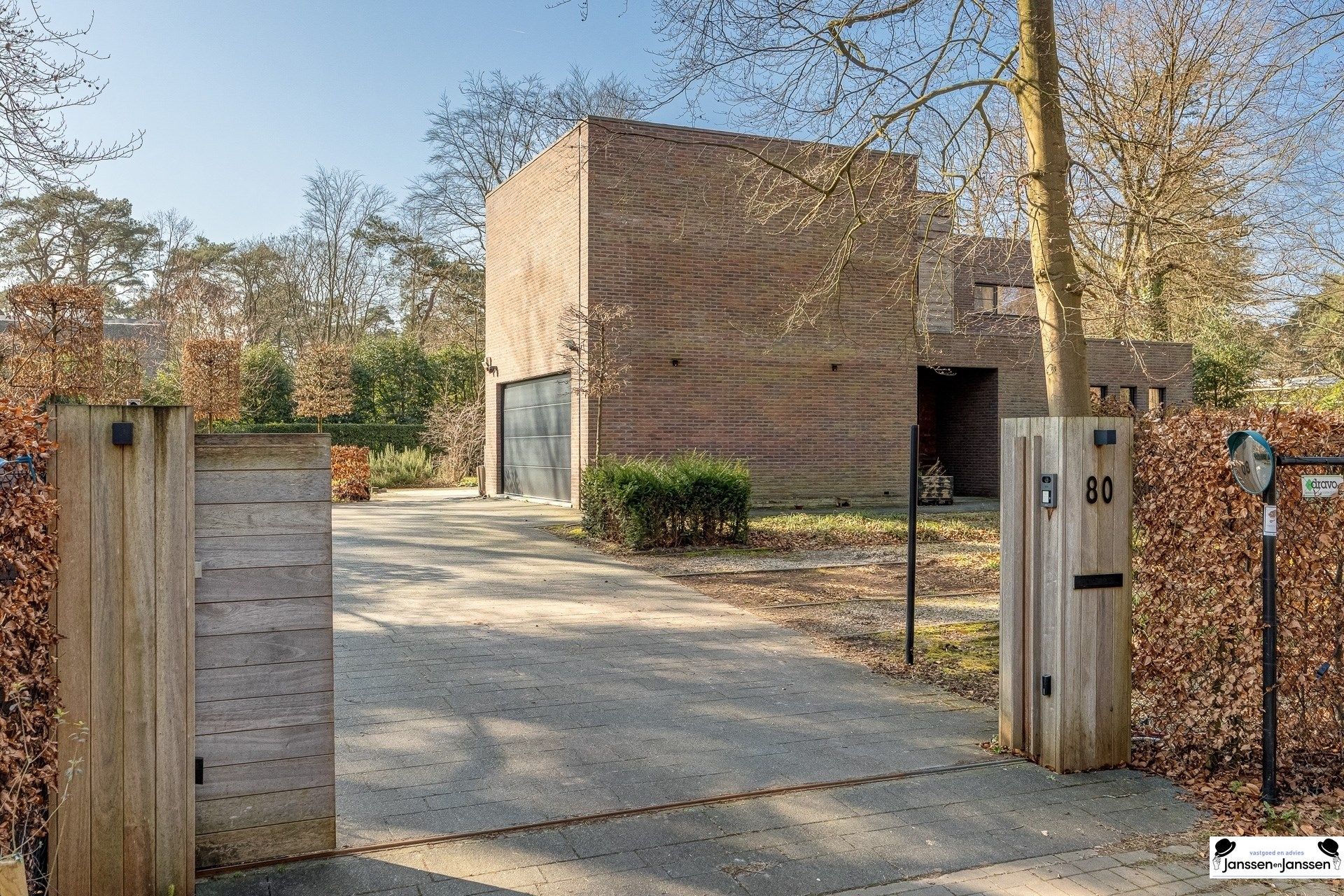 Luxueuze en energiezuinige villa met hoogwaardige afwerking  foto 32