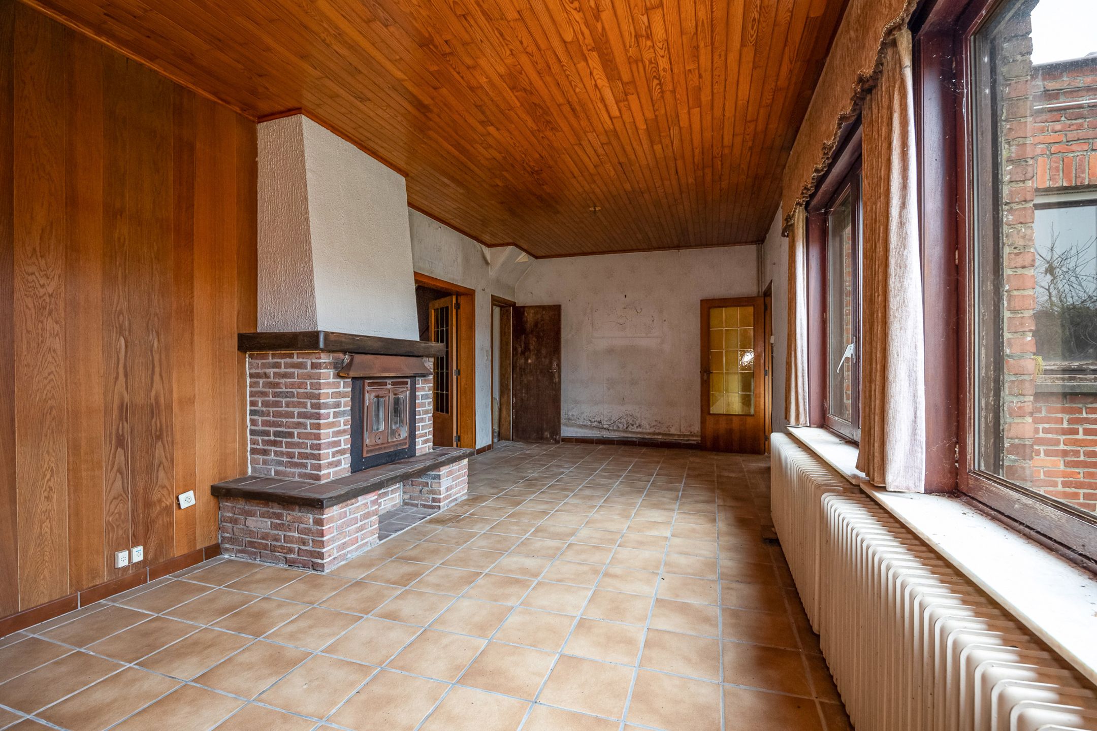 Te renoveren woning op 756m² vlakbij centrum foto 3