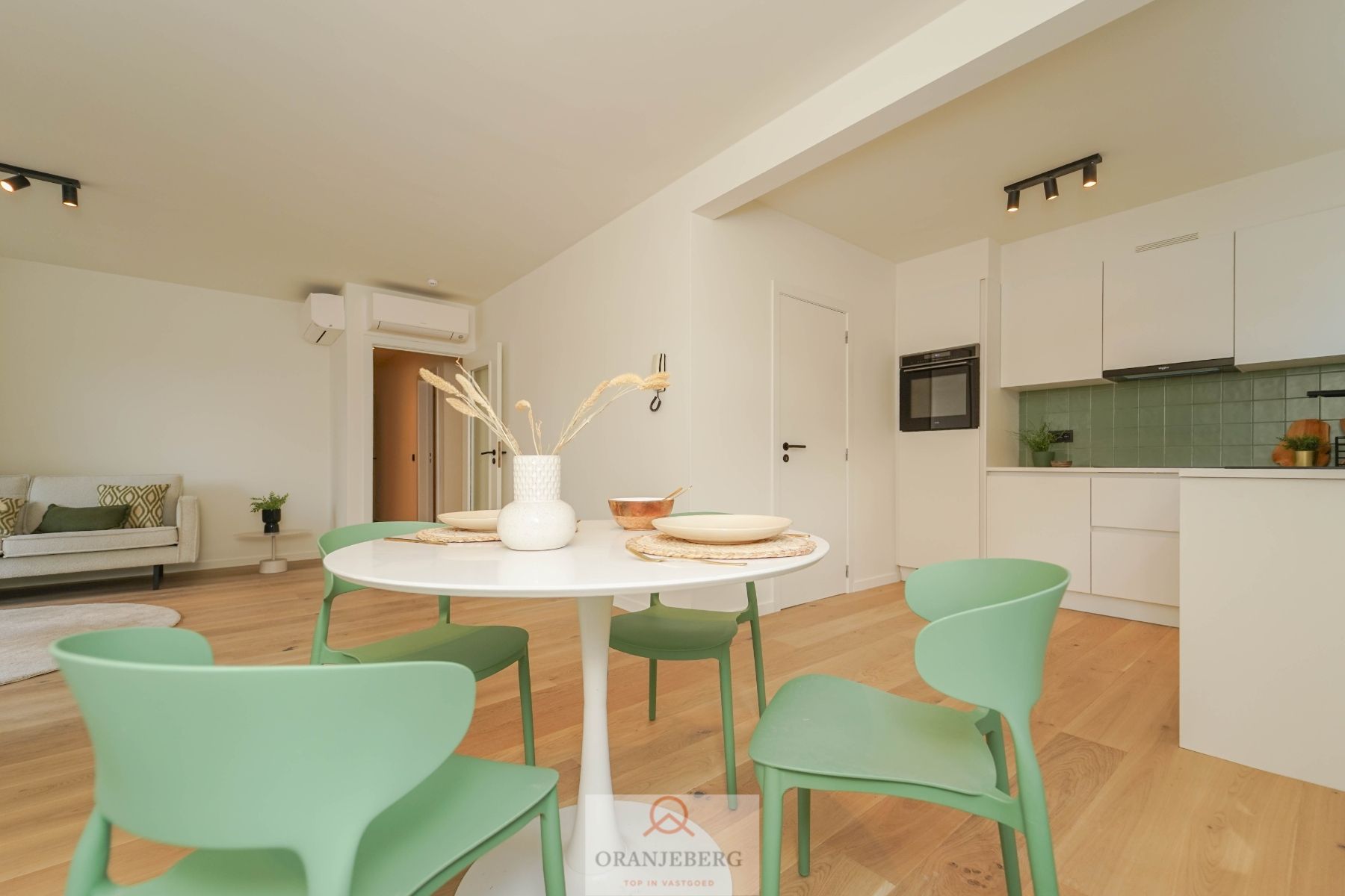 Gerenoveerd 2 slpk- appartement Sint-Amandsberg! foto 12