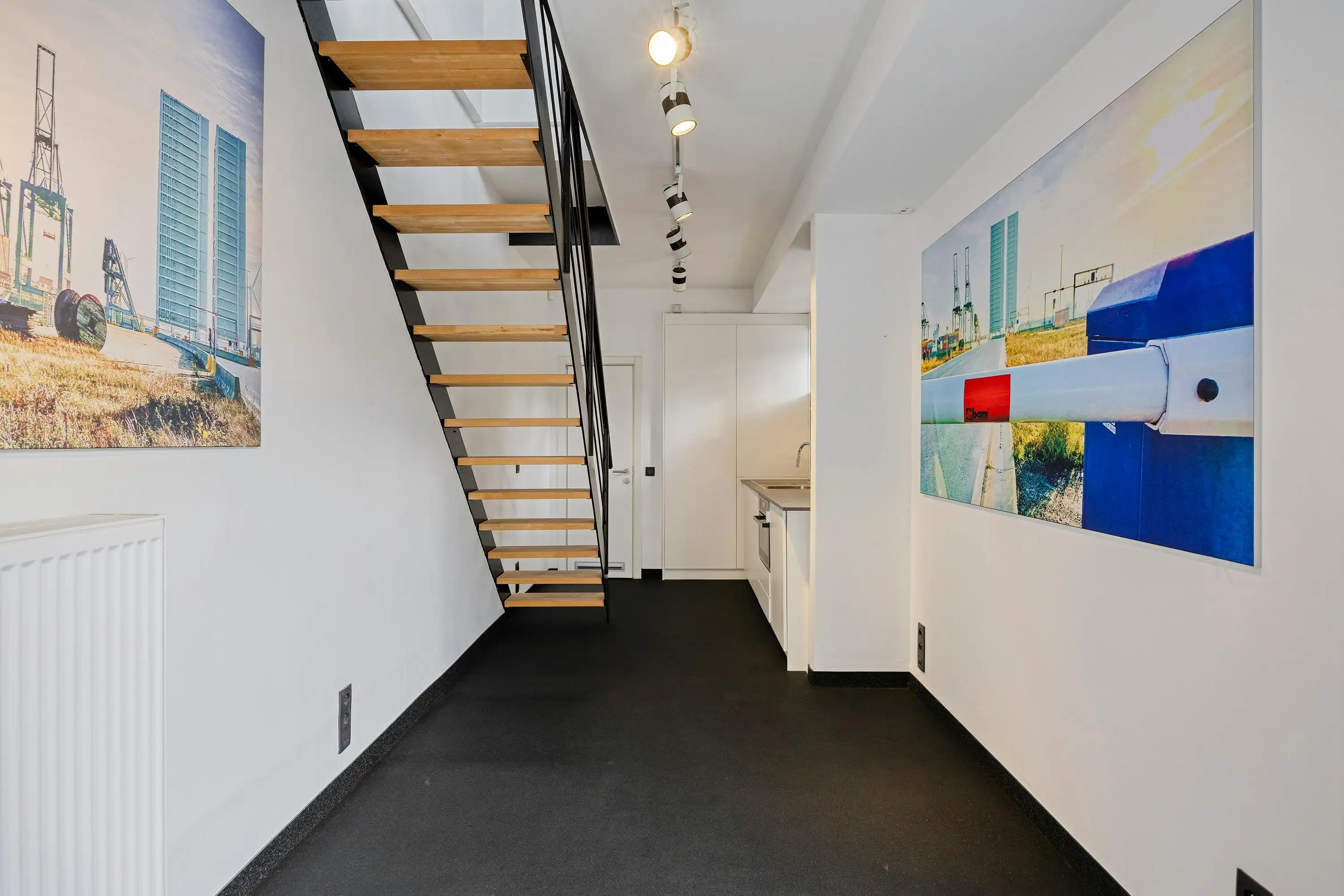 Veelzijdig eigendom met ruime woning, handelspand en magazijn foto 33
