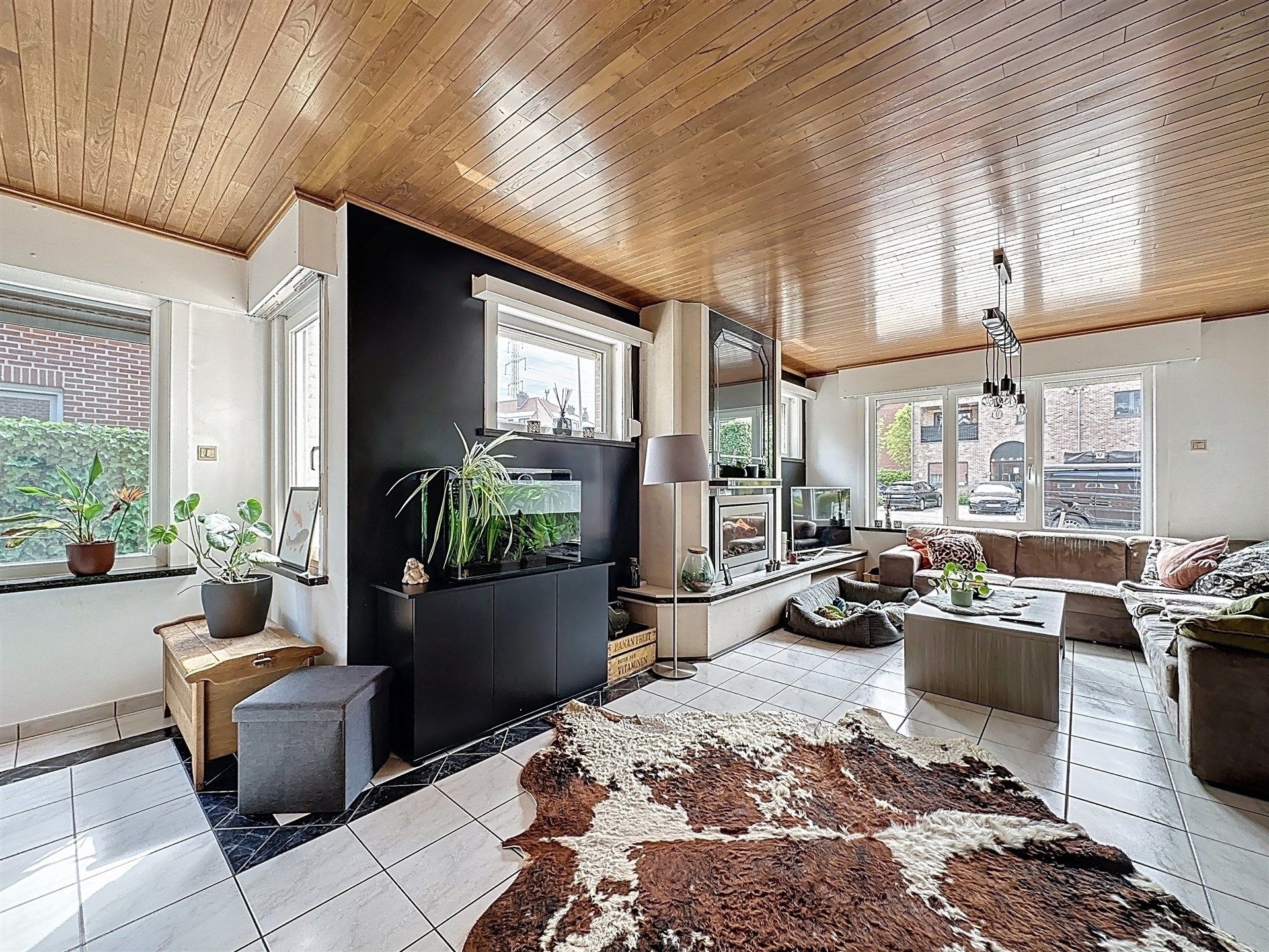 Prachtige gezinswoning met 4 slaapkamers, 2 badkamers op een perceel van 760m²! foto 2