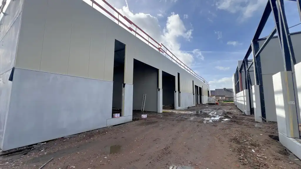 Nieuwbouw KMO-unit te koop in Bizzpark Doornzele foto 7