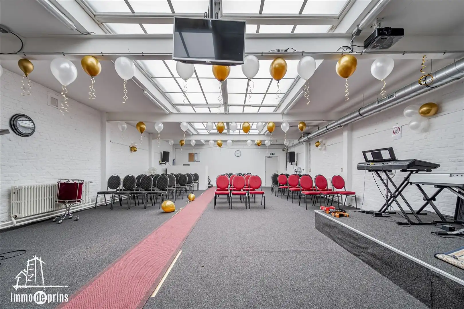 Kantoorgebouw voor diverse doeleinden foto 4