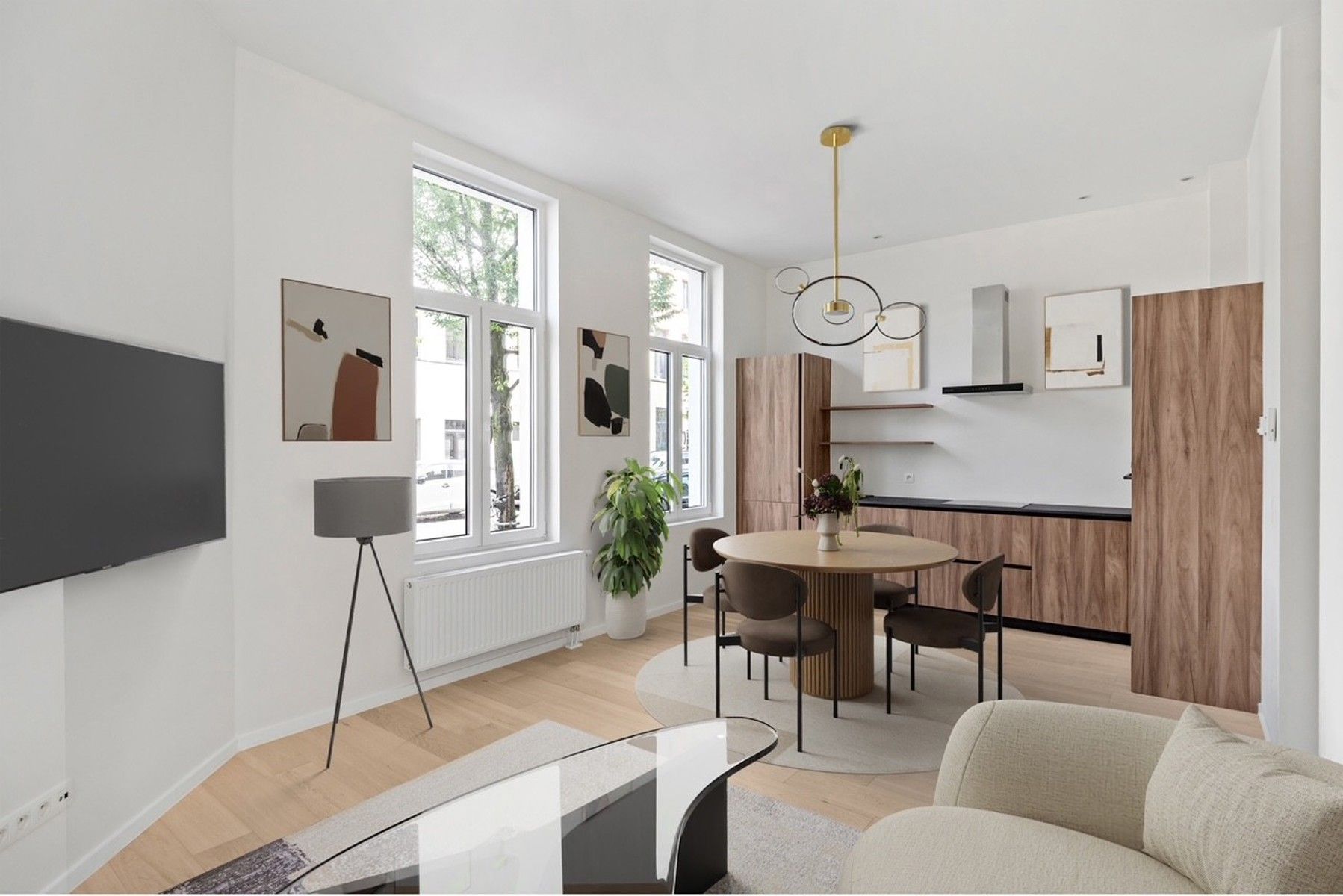 Gerenoveerd hoekappartement nabij Park Spoor Noord foto {{pictureIndex}}