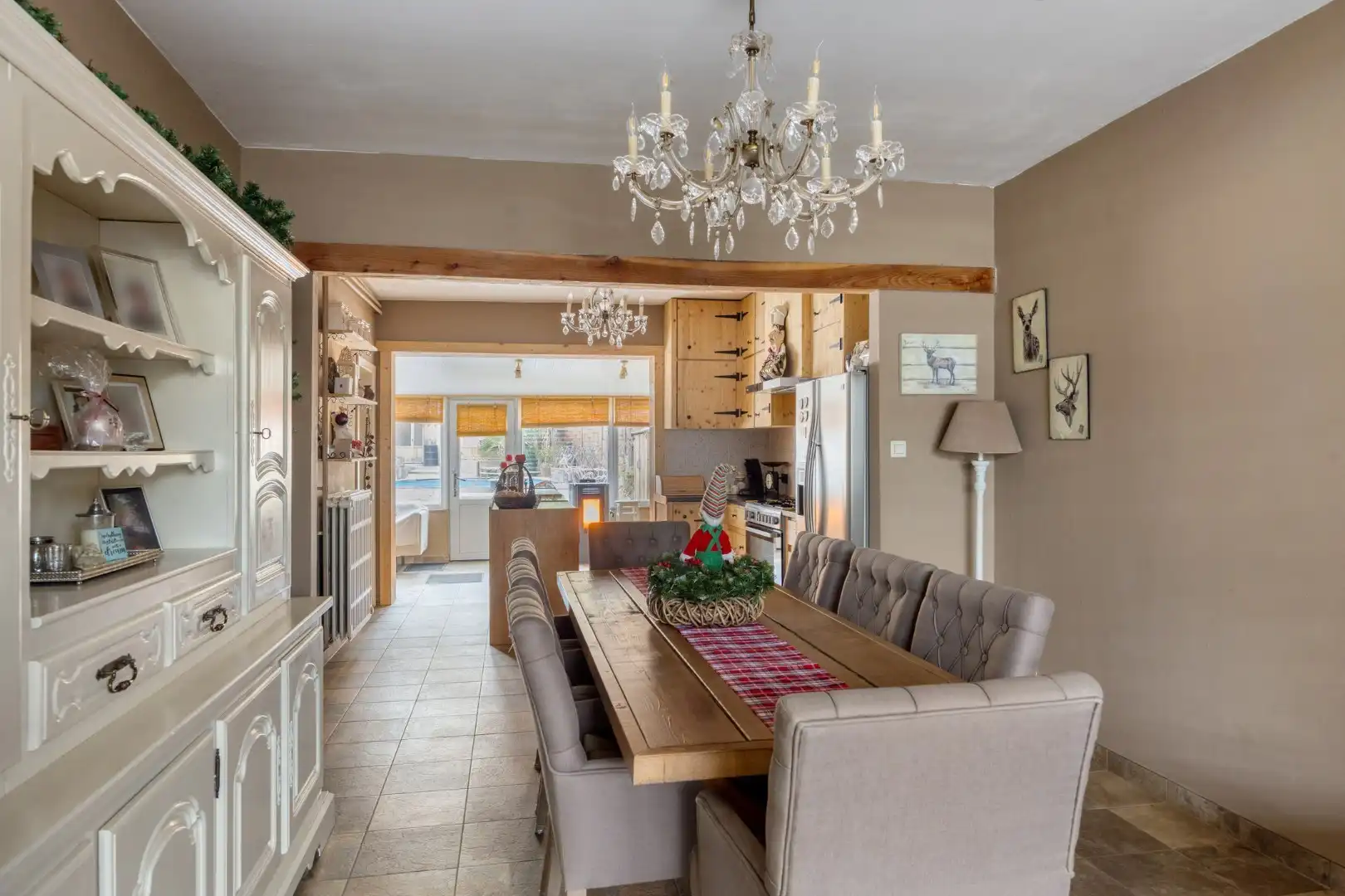 Ruime gezinswoning in rustige centrumligging foto 8