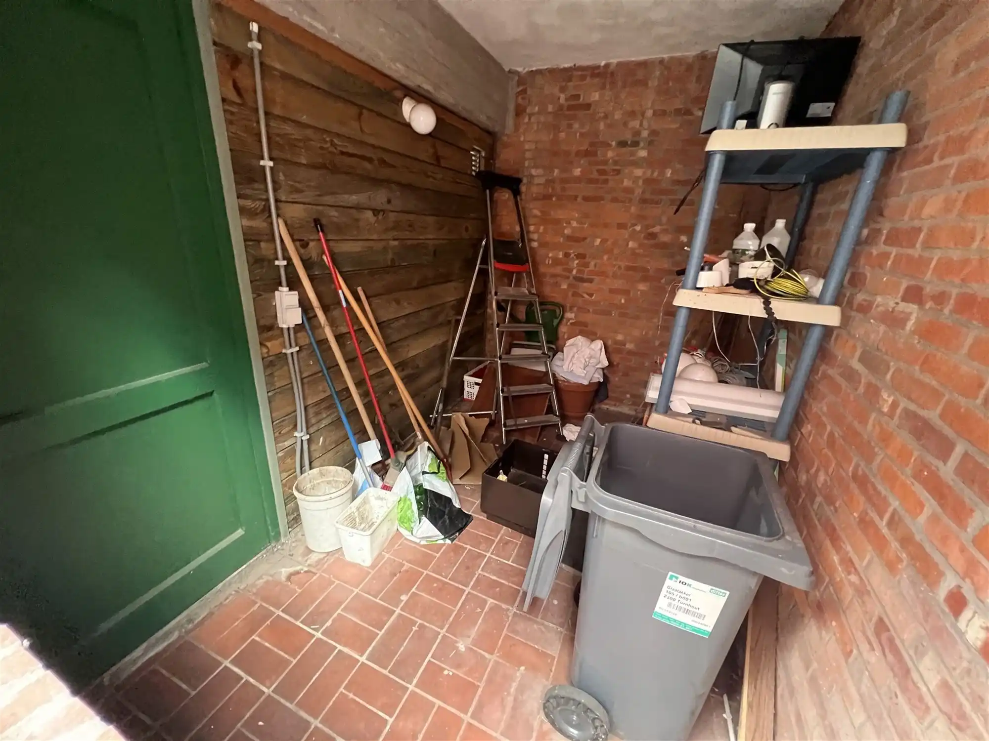 Opbrengsteigendom met 4 appartementen en tuin foto 24