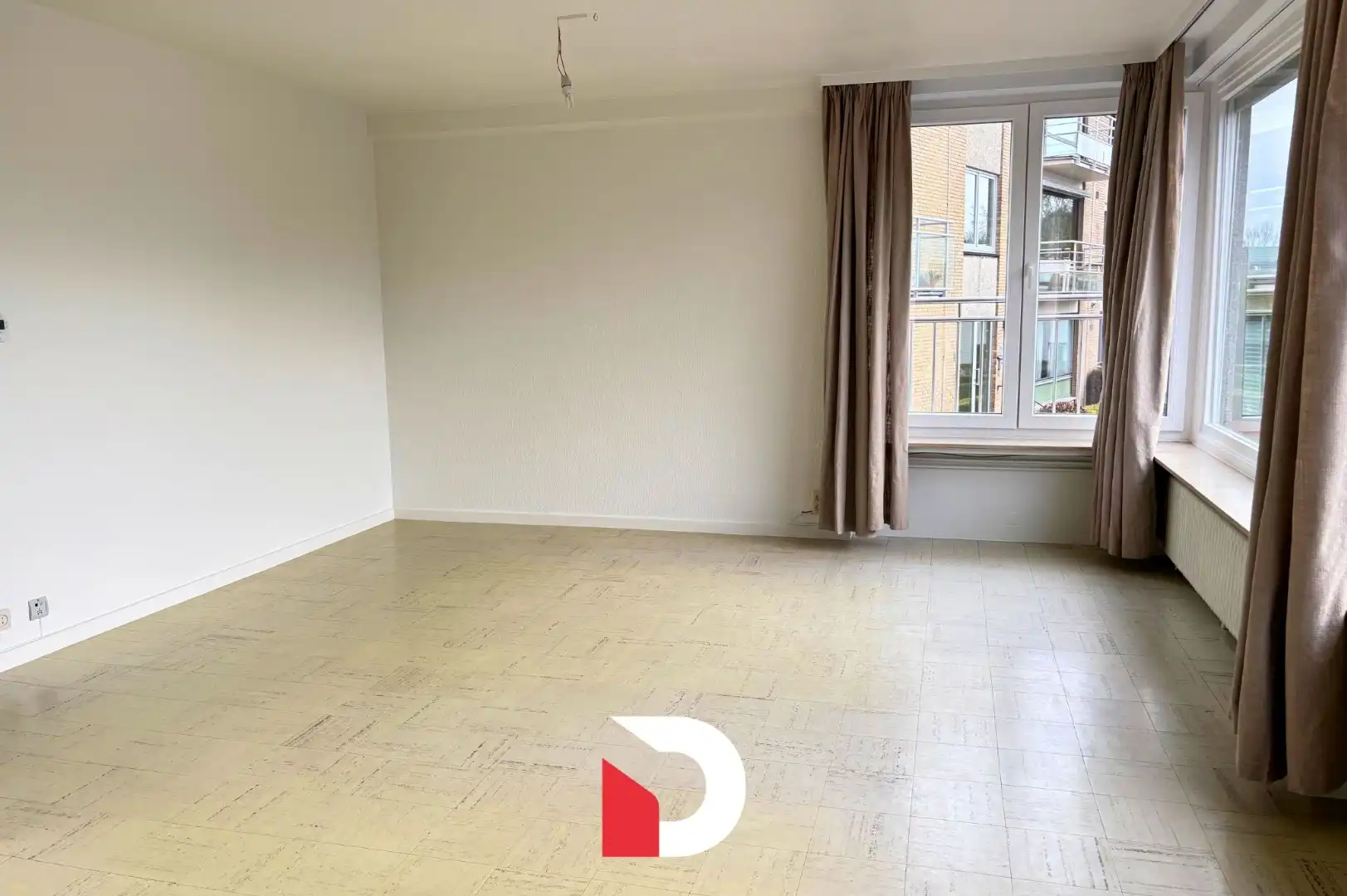 Lichtrijk gerenoveerd appartement, 3 slaapkamers en garagebox foto 3