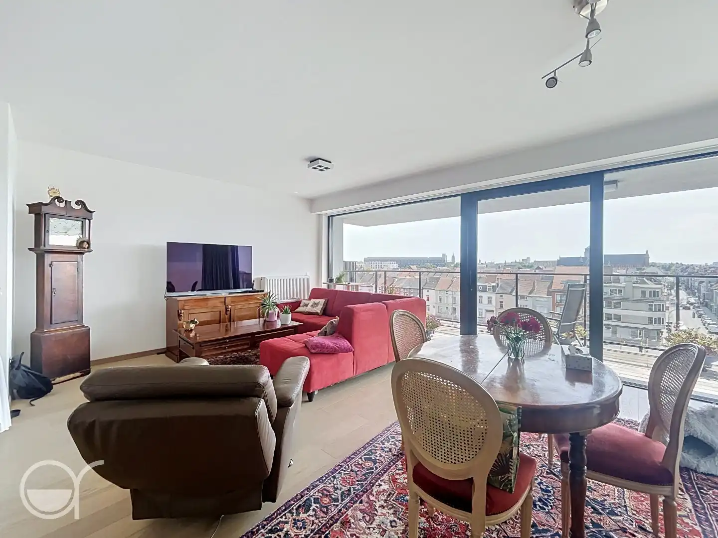 Recent 2 slaapkamerappartement aan de Nieuwevaart foto 3