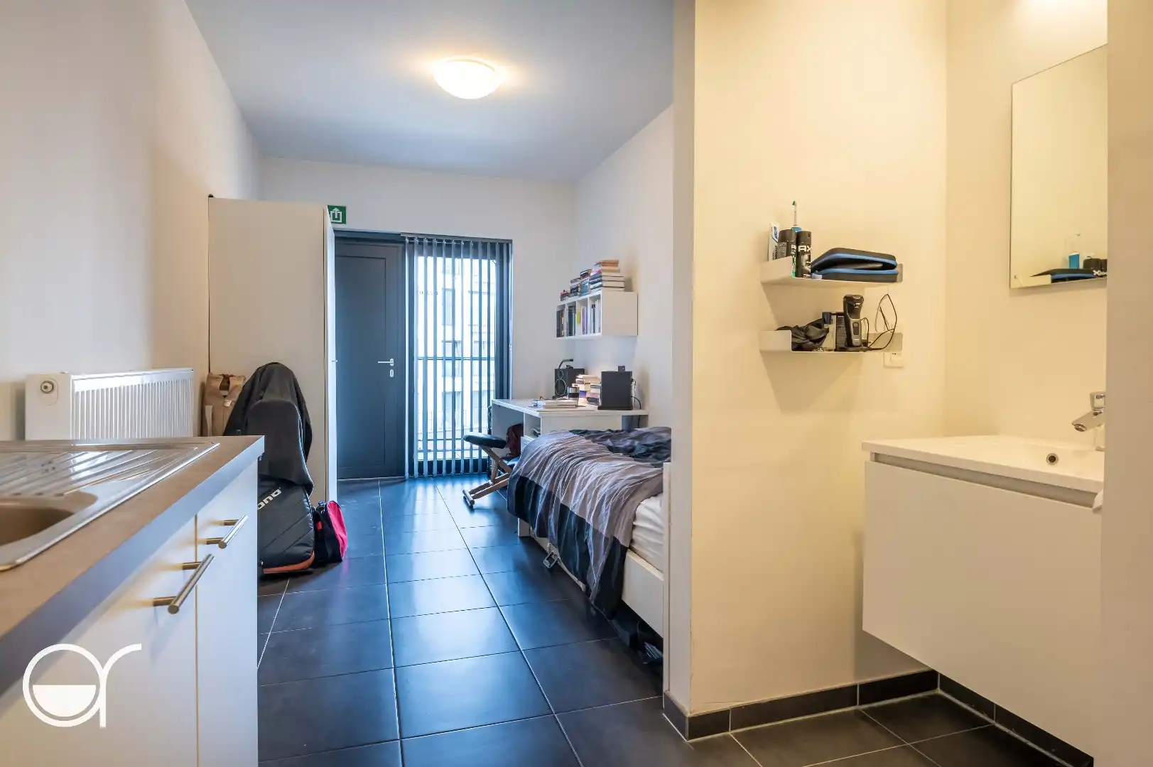 Studentenkamer met eigen douche en kitchenette in "Blaisantpark" foto 11