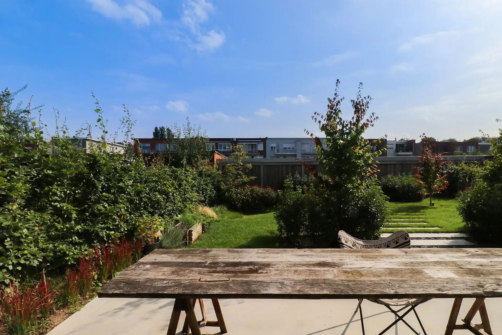 Gemeubelde studio in modern project 'The Doorn House' foto 18