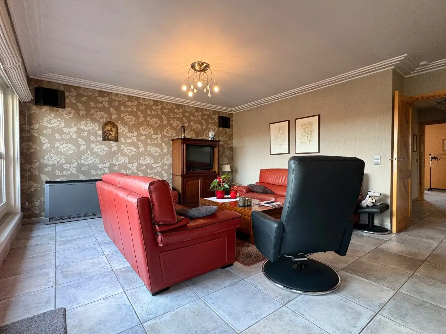 Appartement te koop op de 3de verdieping in Harelbeke. foto 7