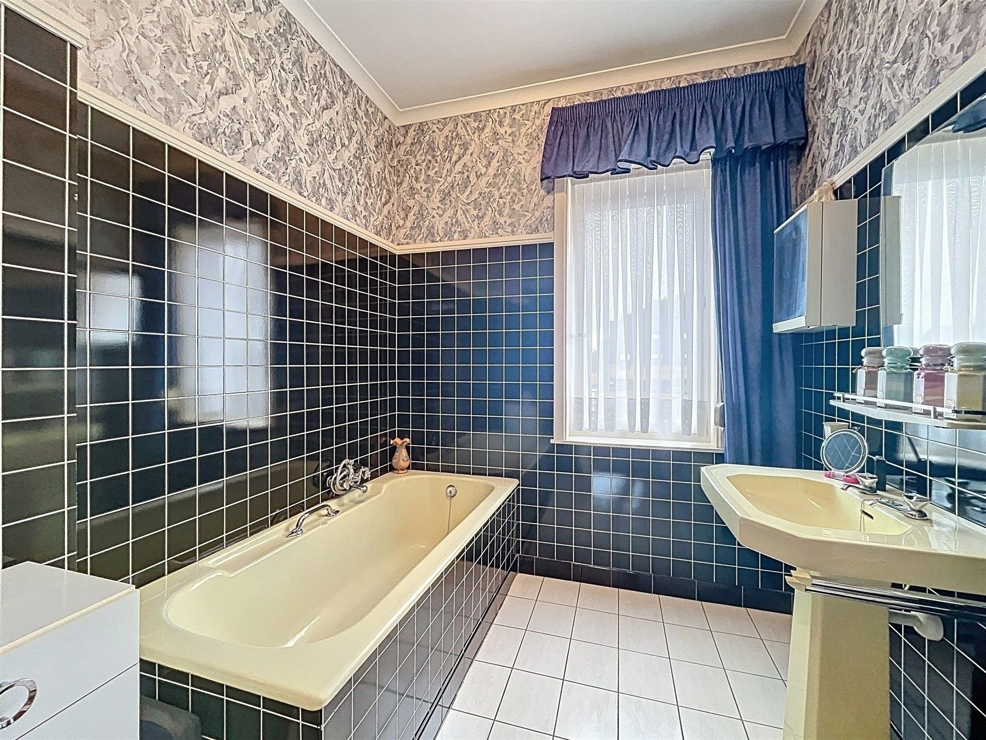 Ruime woning met aparte garage te Kieldrecht foto 12