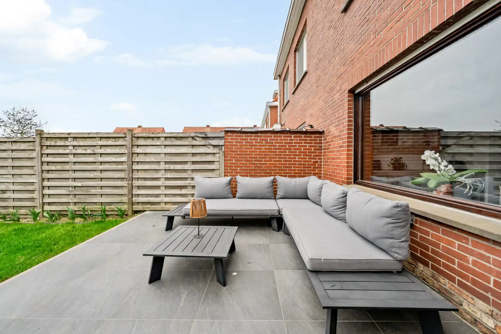 Instapklare woning met 3, mogelijks 4 slaapkamers, garage en tuin in Lauwe foto 3