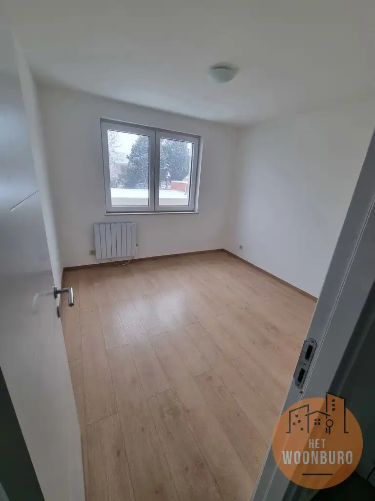 Appartement 1ste verdiep met 2 slpks en balkon foto 9