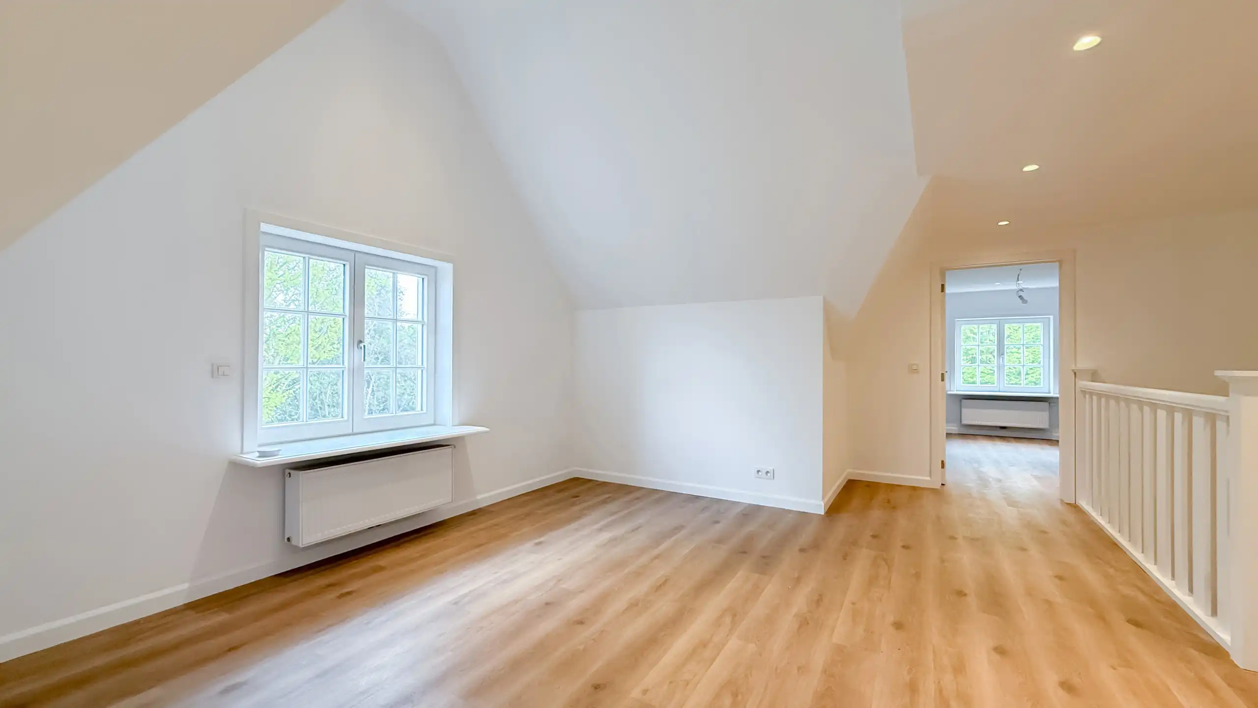 Stijlvolle halfopen villa met zonnige tuin in het Zoute foto 23