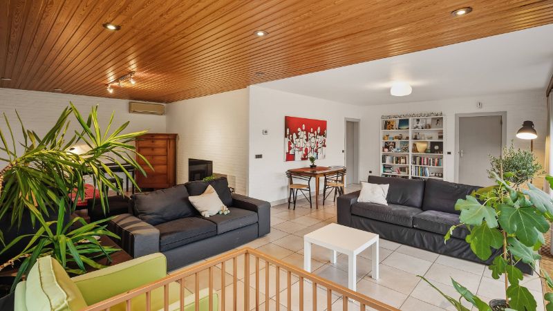 Villa van 285m² op 10a16ca met 5 slaapkamers foto 11