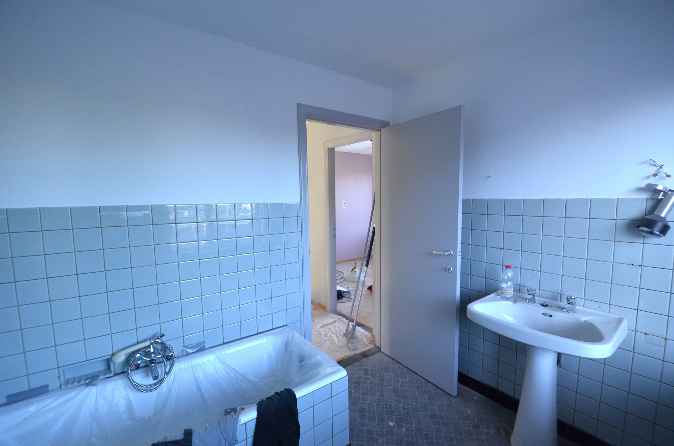 Af te werken woning met 2 slaapkamers foto 17