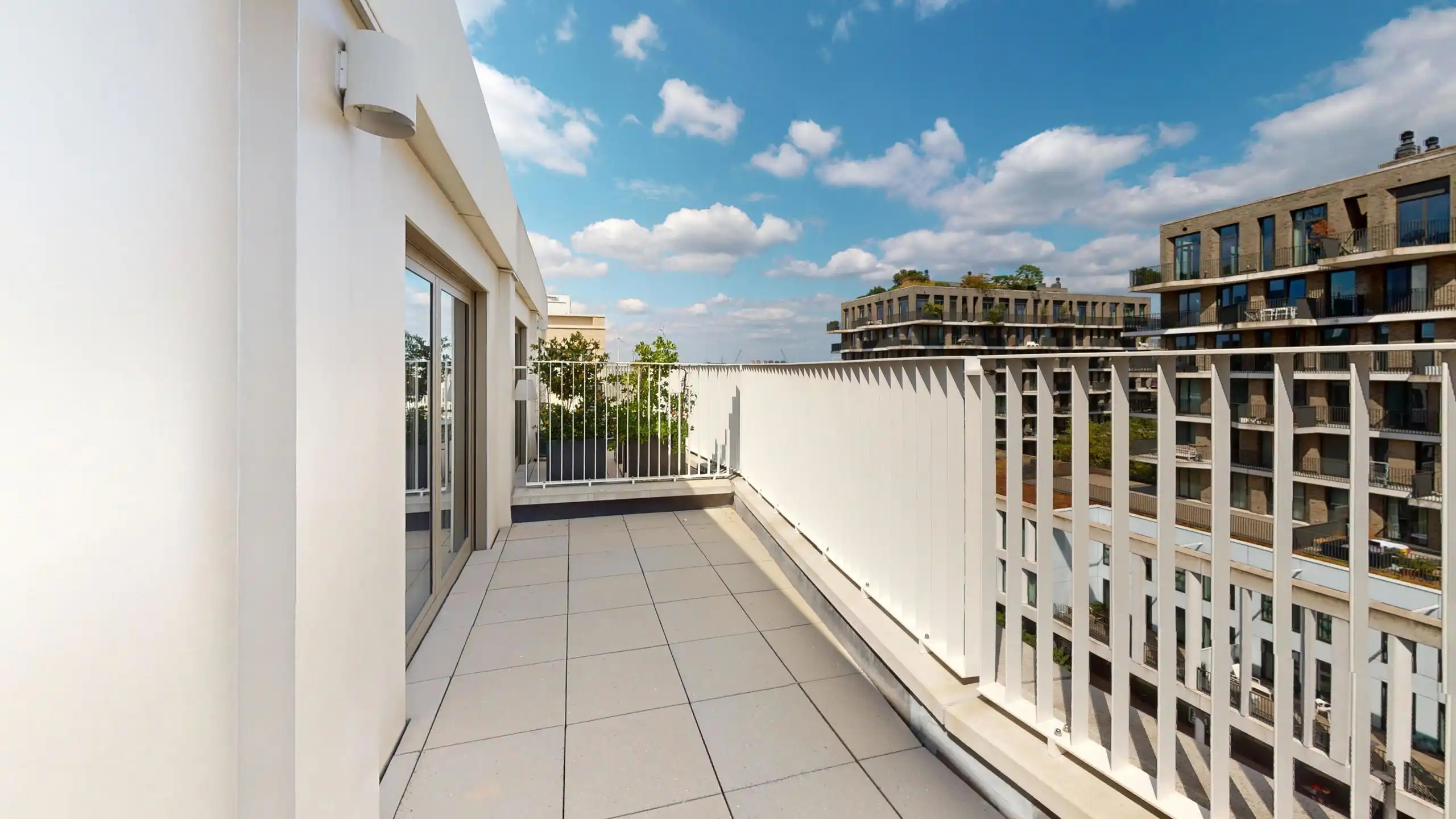 ANTWERPEN EILANDJE - Lichtrijk appartement met ruim terras foto 3