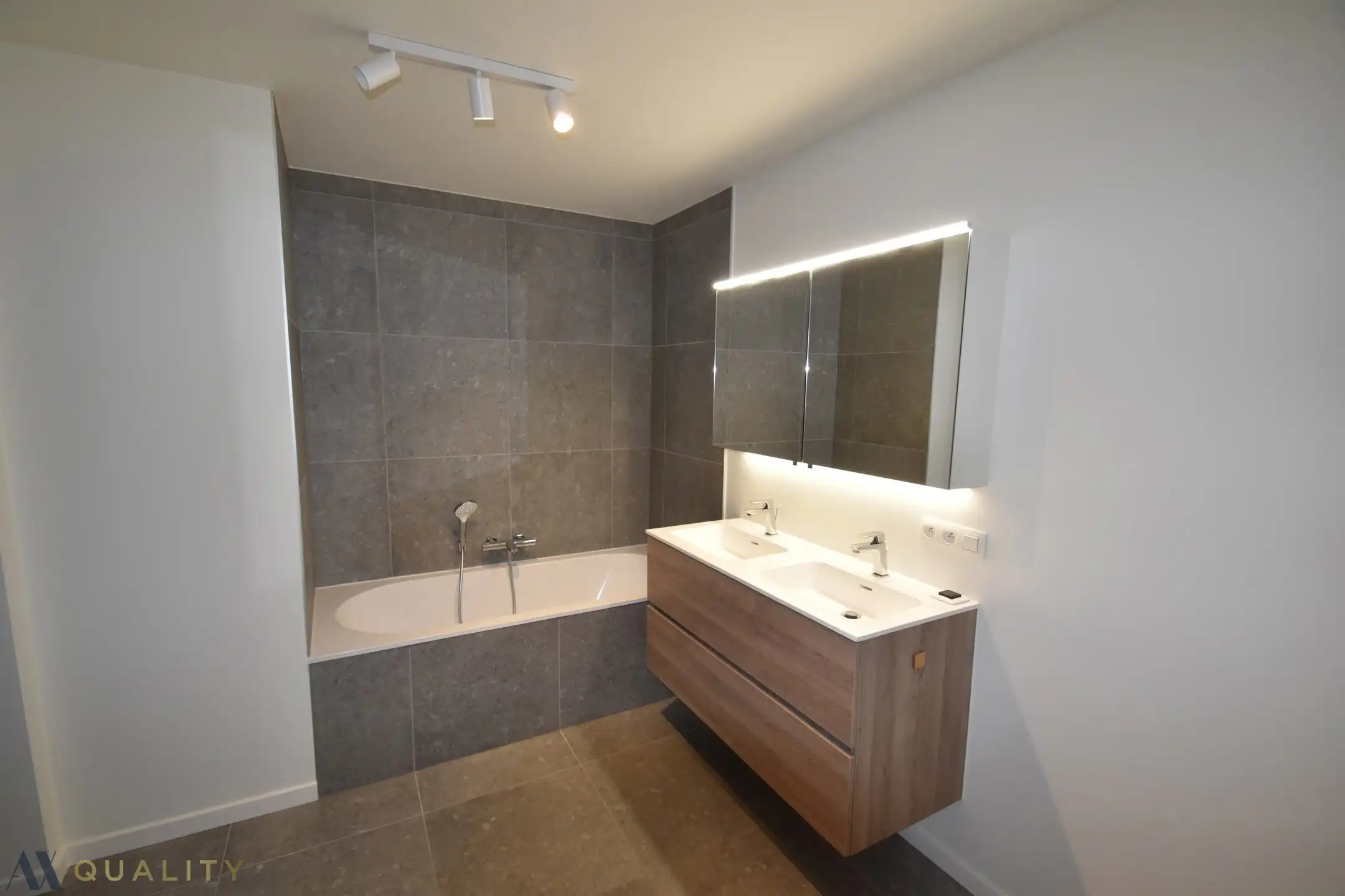 Ruim, energiez. 3 slpk-appt. met terras, lift en garage in hartje Dendermonde vrij vnf 15/04 foto 9