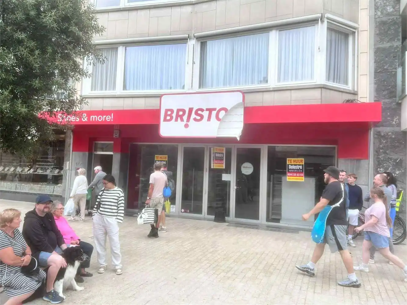 Commercieel gelijkvloers te huur – toplocatie in hartje De Panne foto 4