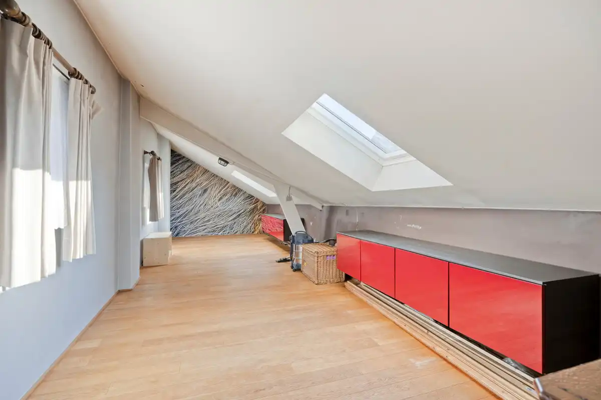 RUSTIG GELEGEN HOEVEWONING MET 3 SLK EN BIJHORENDE STALLINGEN OP 29A83CA TE RIEMST. foto 18