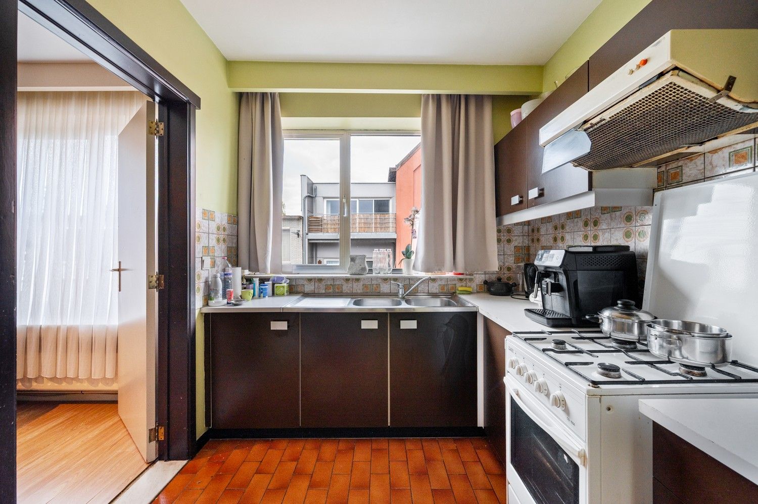 Gunstig gelegen appartement met 2 slaapkamers nabij station te Lier foto 8