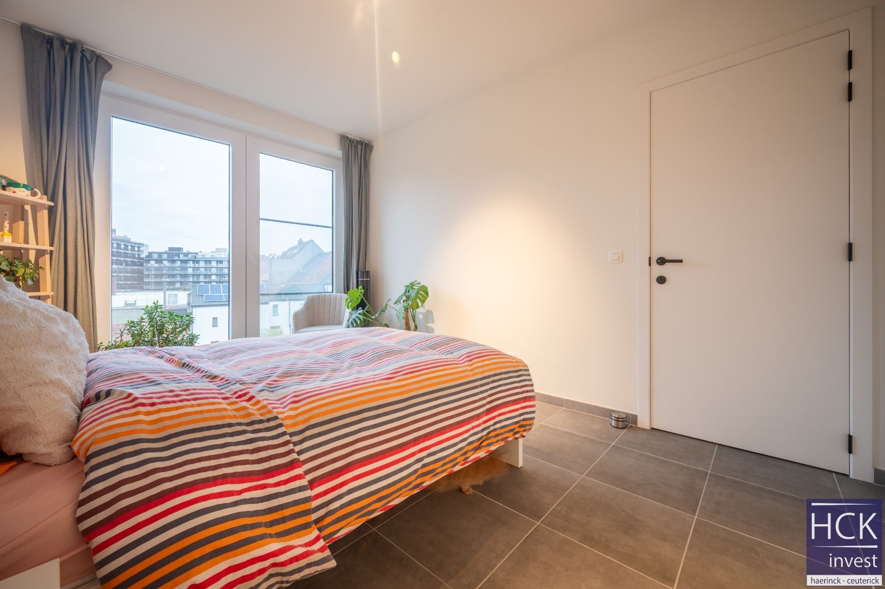 DEINZE - Prachtig nieuwbouwapp. met 2 SLPK, terras én parkeerplaats foto 14