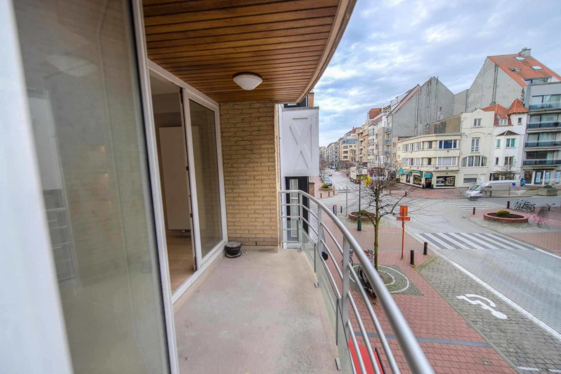 Mooi instapklaar appartement op de Dumortierlaan foto 8