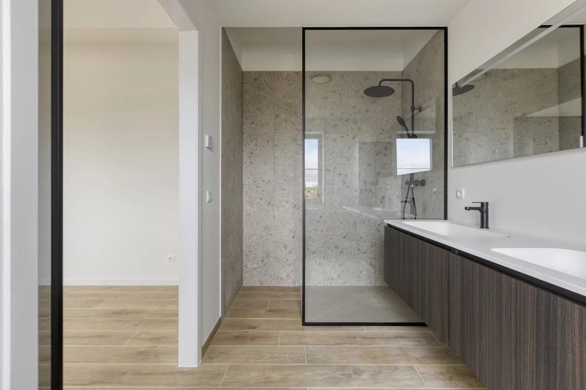 EXCLUSIEF EN KWALITATIEF NIEUWBOUWAPPARTEMENT VAN 163 M² MET 3 SLPK'S, 2 BADK'S EN RIANTE TERRASSEN IN MUNSTERBILZEN foto 23