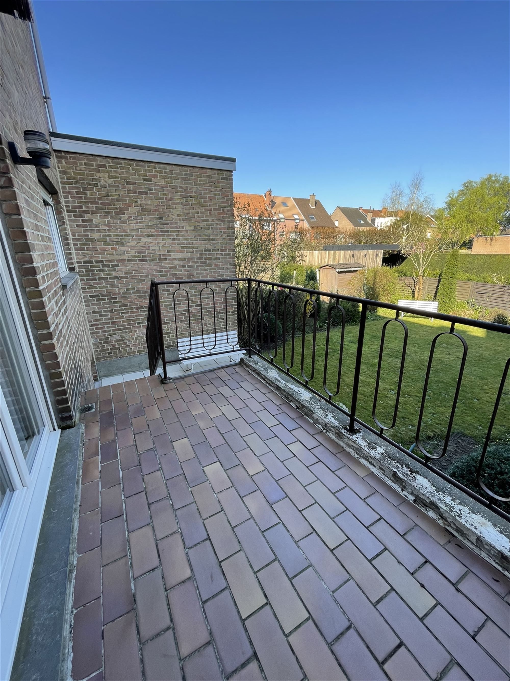 Half open woonhuis foto 18