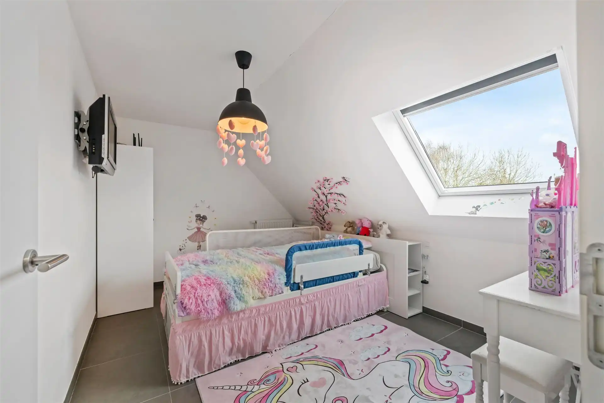 Instapklare gezinswoning met handelsruimte in het hartje van Meerdonk foto 23