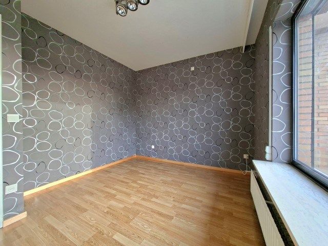 Ruim appartement met garage foto 7