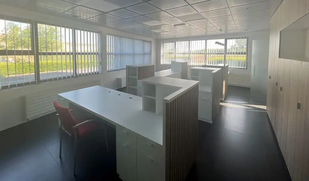 Bedrijfsgebouw met villa te huur langs  E17 in  Kruisem foto 17