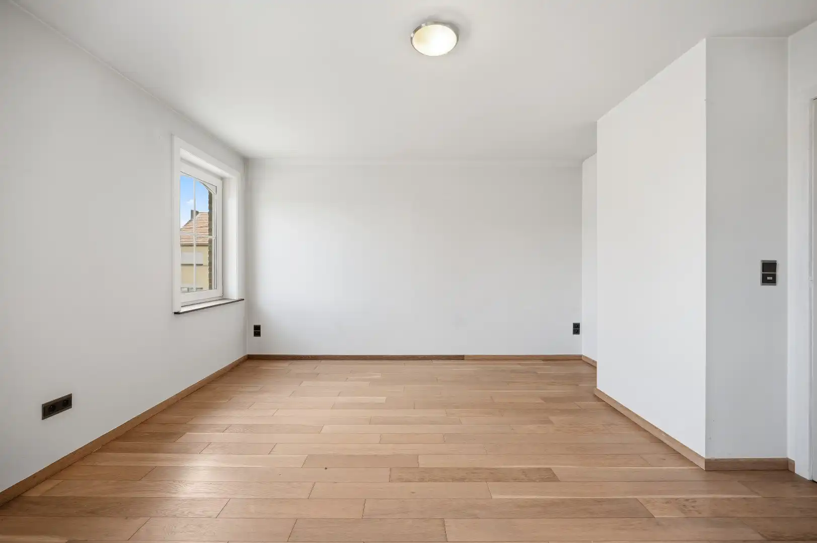 Exclusieve stijlvolle villa met prachtige tuin in rustige omgeving foto 16