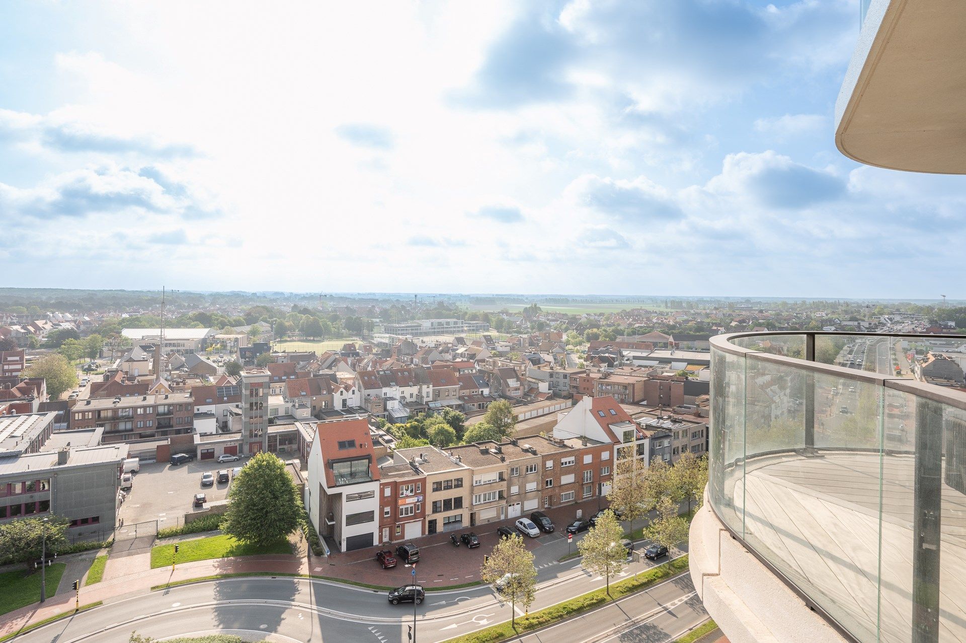 Luxueus appartement met zeer ruim terras gelegen in de exclusieve residentie The Tower. foto 15