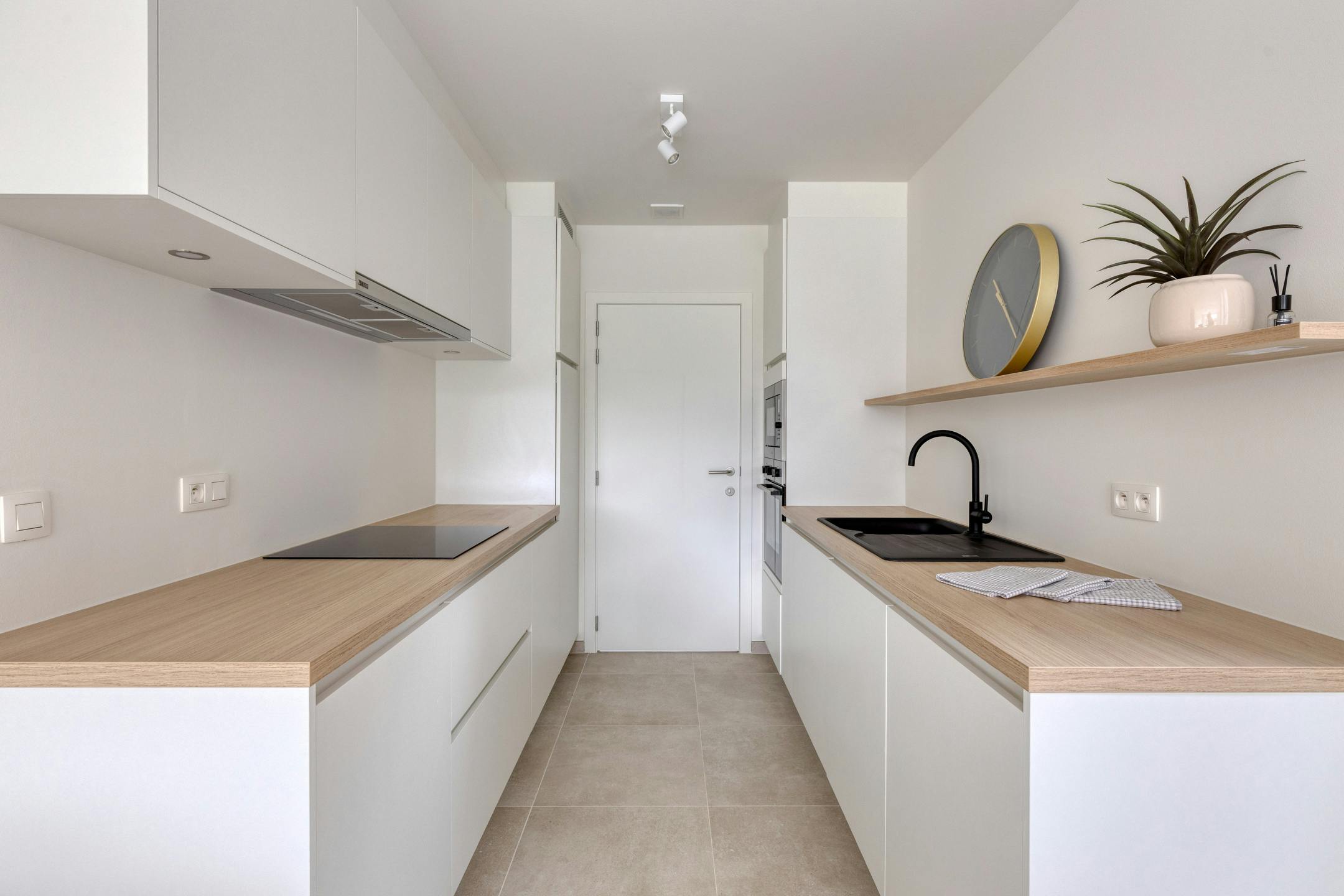 Volledig afgewerkt huis met 3 slaapkamers en tuin in Izegem foto 5