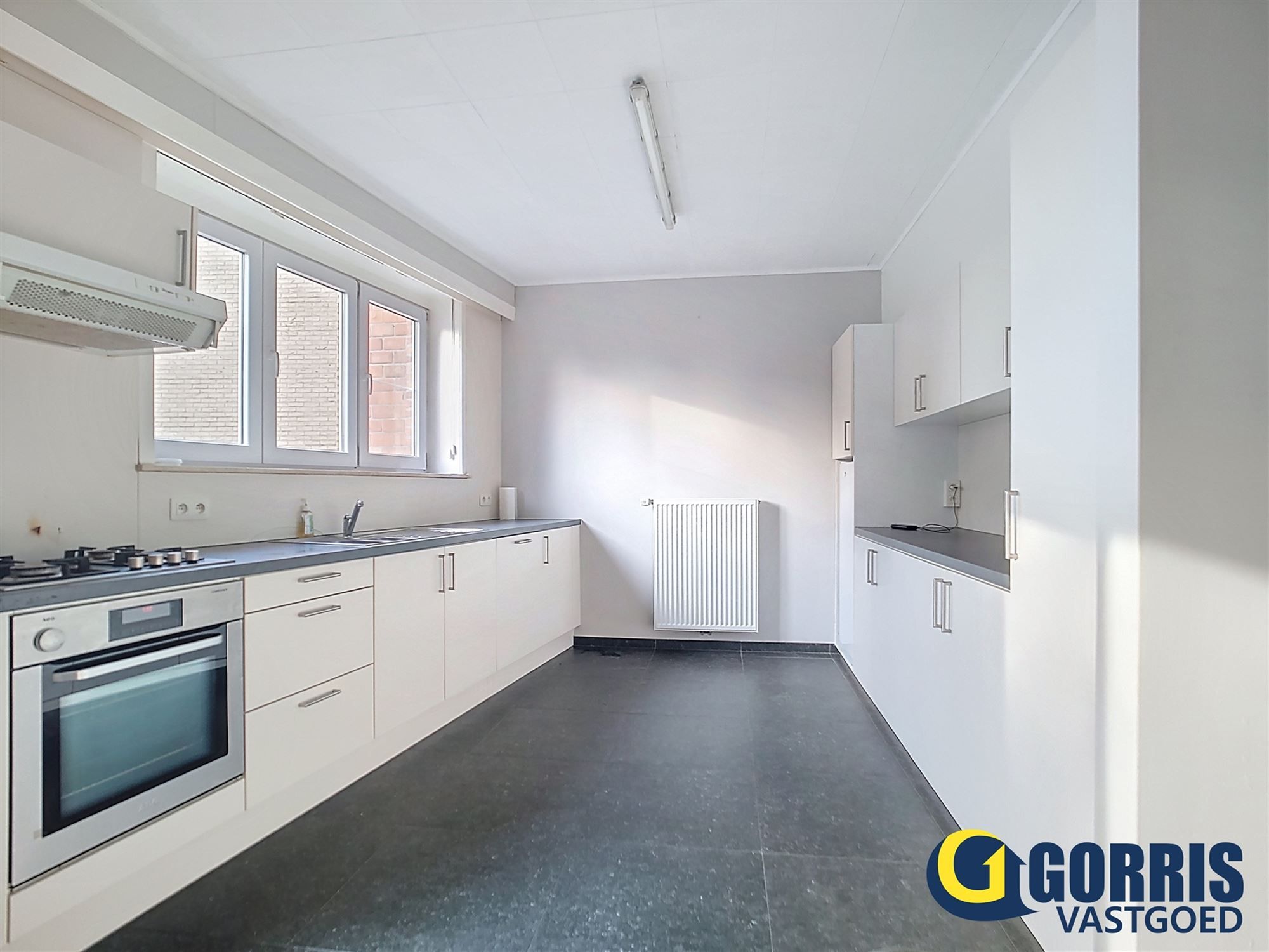 Gerenoveerd 3 slaapkamer appartement foto 3